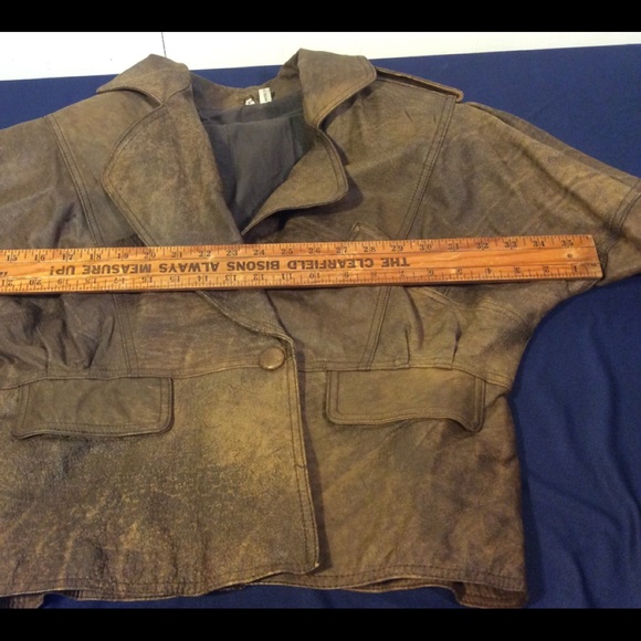 Vintage Distressed Womens Leather Jacket - Picture 12 of 12